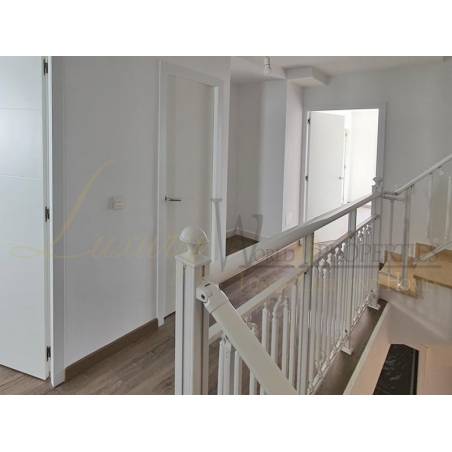 Sprzedaż - Nieruchomości - Dom / Apartament - Calle la Calzada 1