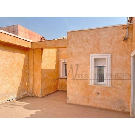 Sprzedaż - Nieruchomości - Dom / Apartament - Los Cristianos 1