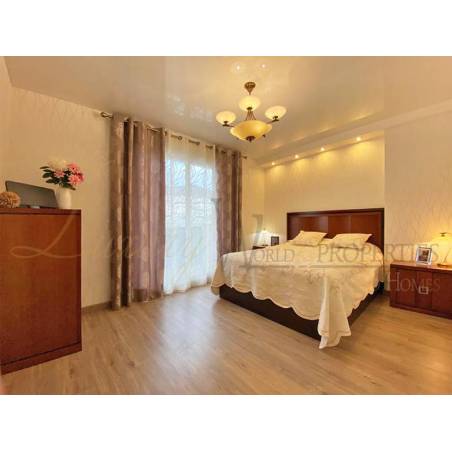 Sprzedaż - Nieruchomości - Dom / Apartament - Calle El Brezo 1