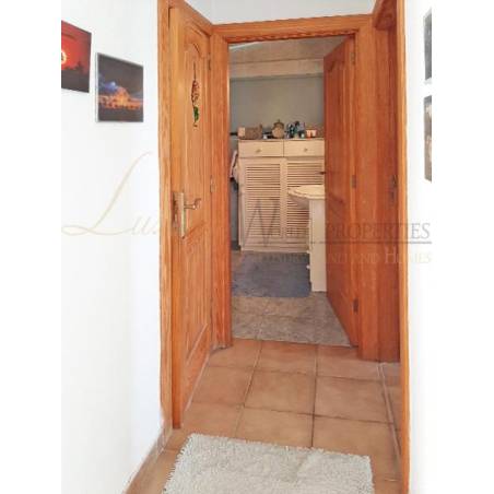 Sprzedaż - Nieruchomości - Dom / Apartament - Calle la Punta 1