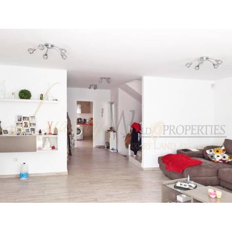 Sprzedaż - Nieruchomości - Dom / Apartament - Avenida Madroñal 3