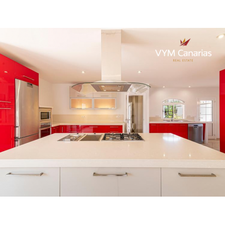 Sprzedaż - Nieruchomości - Dom / Willa - Adeje-Los Olivos 1