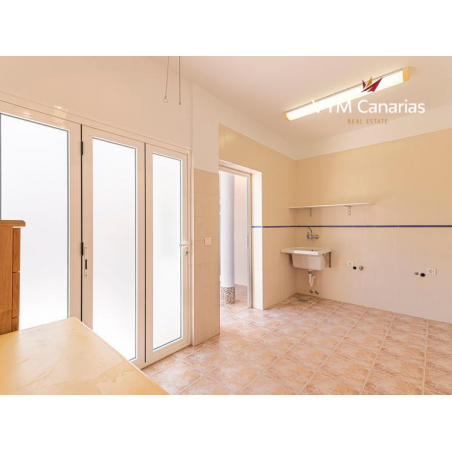 Sprzedaż - Nieruchomości - Dom / Willa - Adeje-Los Olivos 1