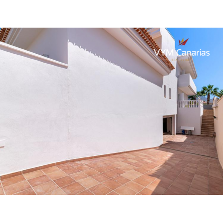 Sprzedaż - Nieruchomości - Dom / Willa - Adeje-Los Olivos 1