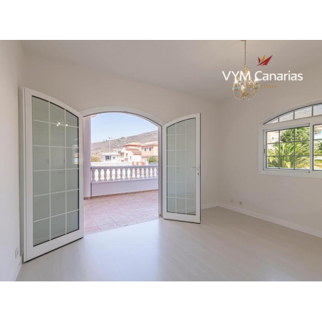 Sprzedaż - Nieruchomości - Dom / Willa - Adeje-Los Olivos 1