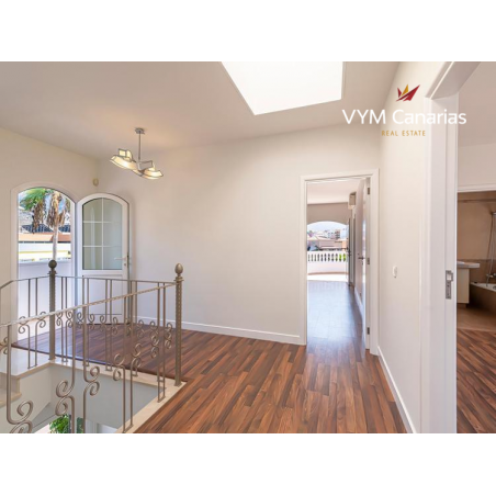 Sprzedaż - Nieruchomości - Dom / Willa - Adeje-Los Olivos 1