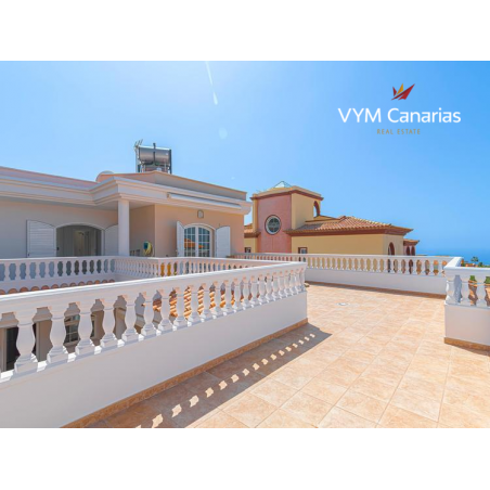 Sprzedaż - Nieruchomości - Dom / Willa - Adeje-Los Olivos 1