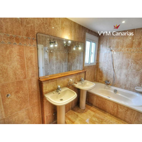 Sprzedaż - Nieruchomości - Dom / Willa - La Mareta 2