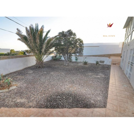 Sprzedaż - Nieruchomości - Dom / Willa - La Mareta 2